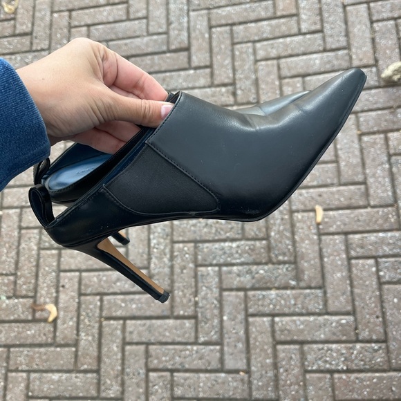 Heels - Picture 2 of 3